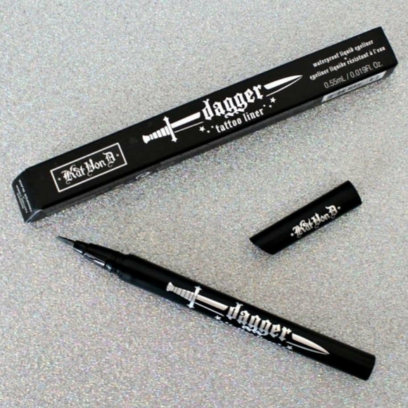 dagger eyeliner